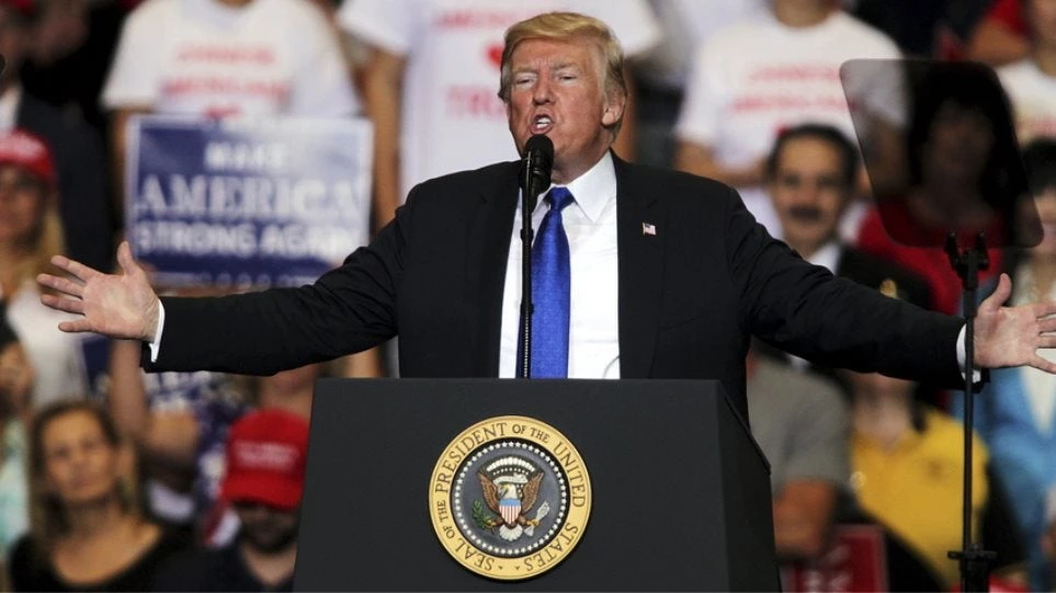 Πολιτικούς εχθρούς στην Κίνα βλέπει ο Τραμπ: Το Πεκίνο δεν θέλει να κερδίσω τις ενδιάμεσες